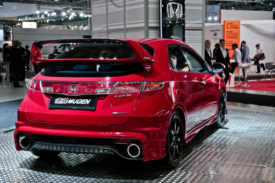  Honda Civic 5D by Mugen 2008 года  (фото 2 из 9)